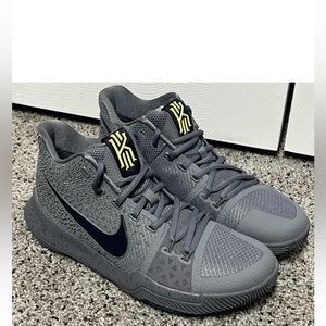 Nike kyrie 3 Cool Grey Almost New